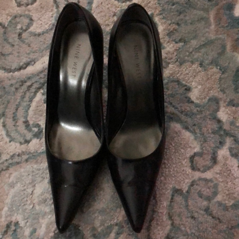 NINE WEST BLACK LEATHER HEELS SZ 7